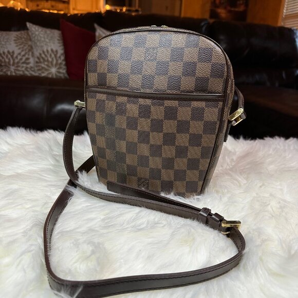 Louis Vuitton Brown Checkered Crossbody Bag - Picture 2 of 14